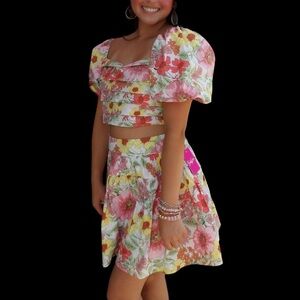 APRICOT LANE SPRING PUFF SLEEVE MULTI COLOR CROP TOP WOMEN’S SMALL